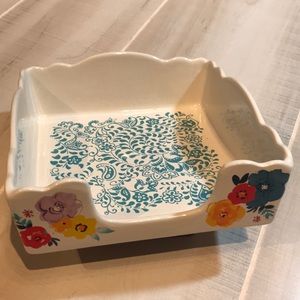 Pioneer woman napkin holder. 😍